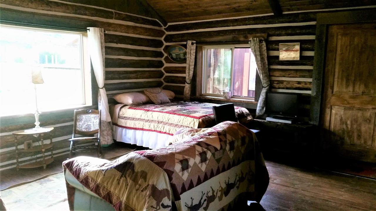 Creek Cabin 加德纳 外观 照片